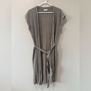 Miss Love Greenish Grey Sleeveless Cardigan